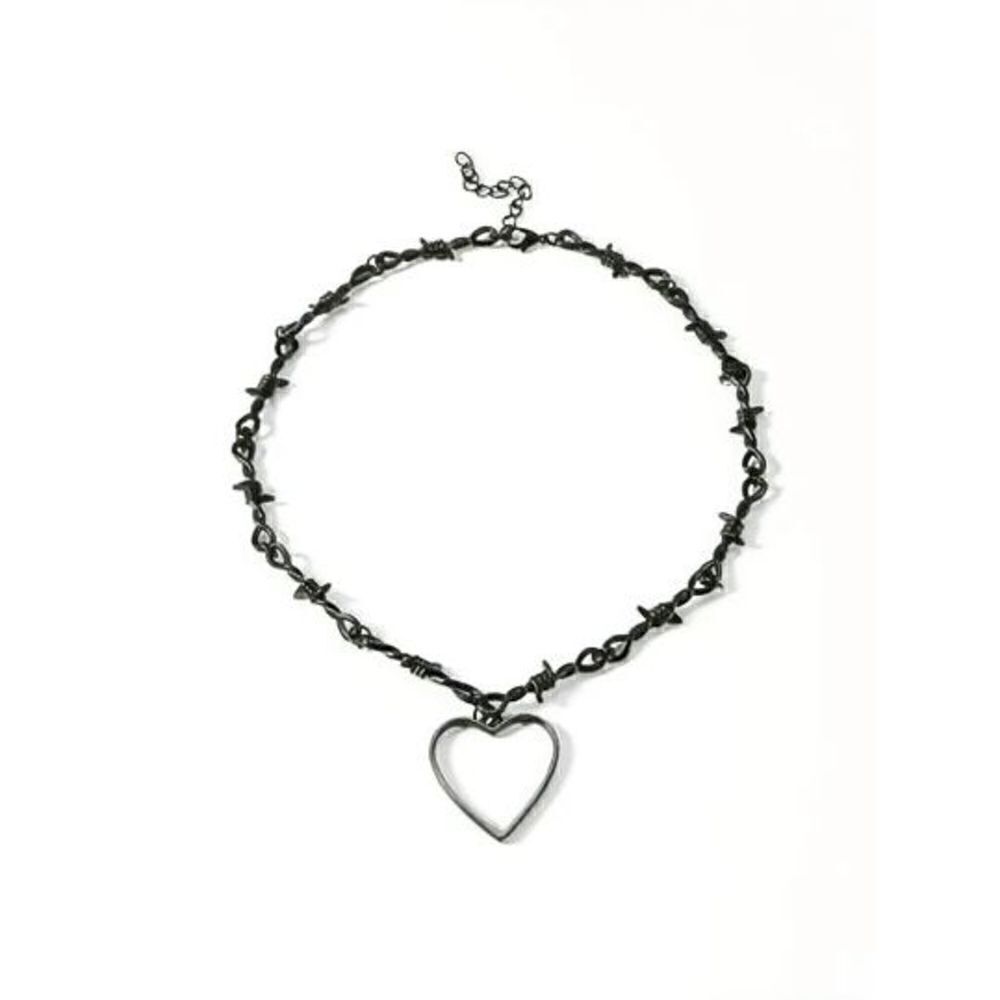 BLACK BARBED WIRE HEART PENDANT CHOKER NECKLACE